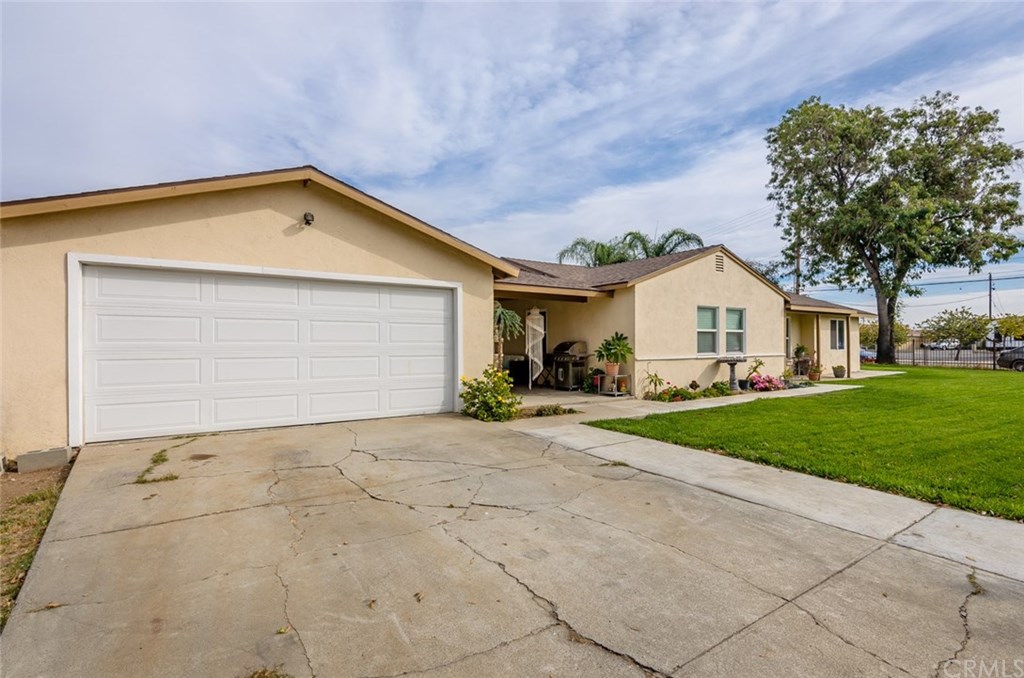 8975 Arlington Avenue Riverside, CA 92503 - Photo 1 of 1 Gallery Image 1