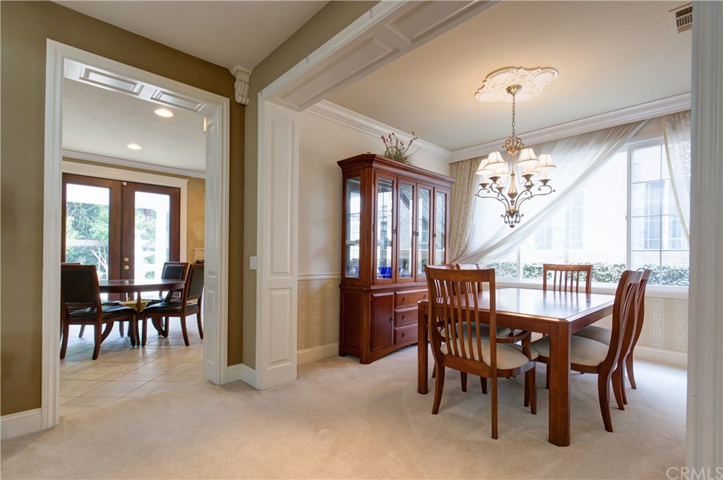 32 Silveroak Irvine, CA 92620 - Photo 9 of 38