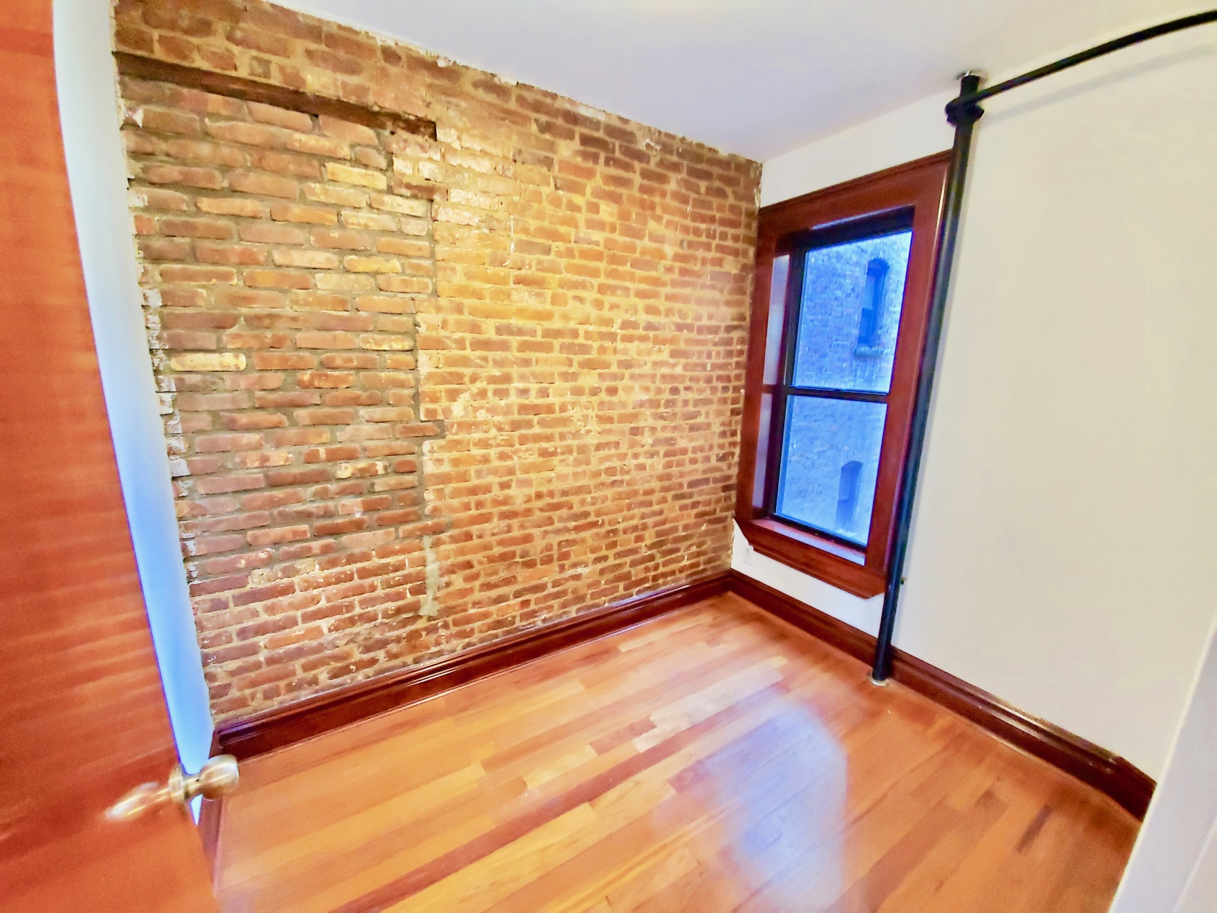 119 East 96th Street, Unit 15 Manhattan, NY 10128 - Photo 7 of 9