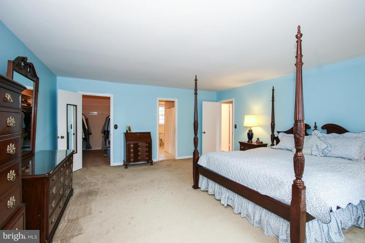 8712 Seven Locks Road Bethesda, MD 20817 - Photo 15 of 29