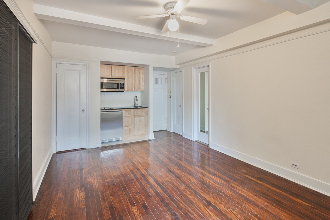 5 Tudor City Place, Unit 1517 Manhattan, NY 10017 - Photo 2 of 7