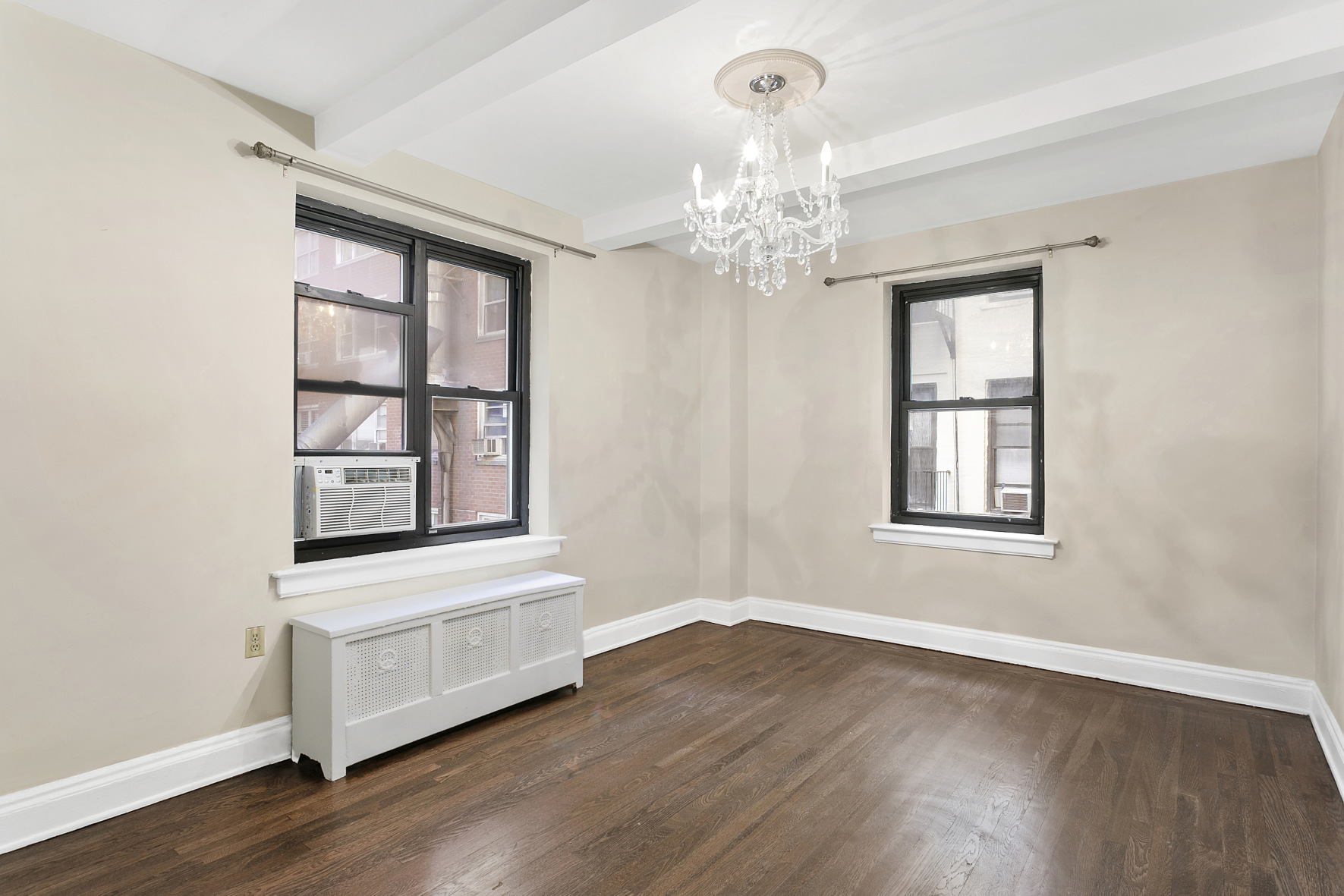245 East 72nd Street, Unit 3E Manhattan, NY 10021 - Photo 8 of 9