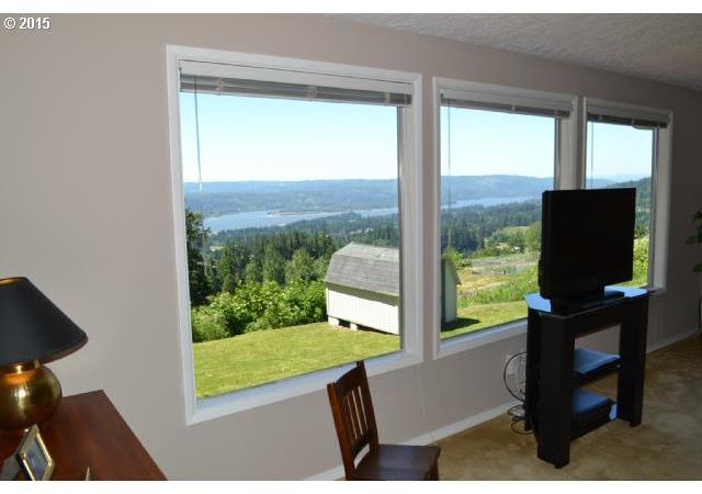 2304 Green Mountain Road Kalama, WA 98625 - Photo 7 of 16 Gallery Image 7