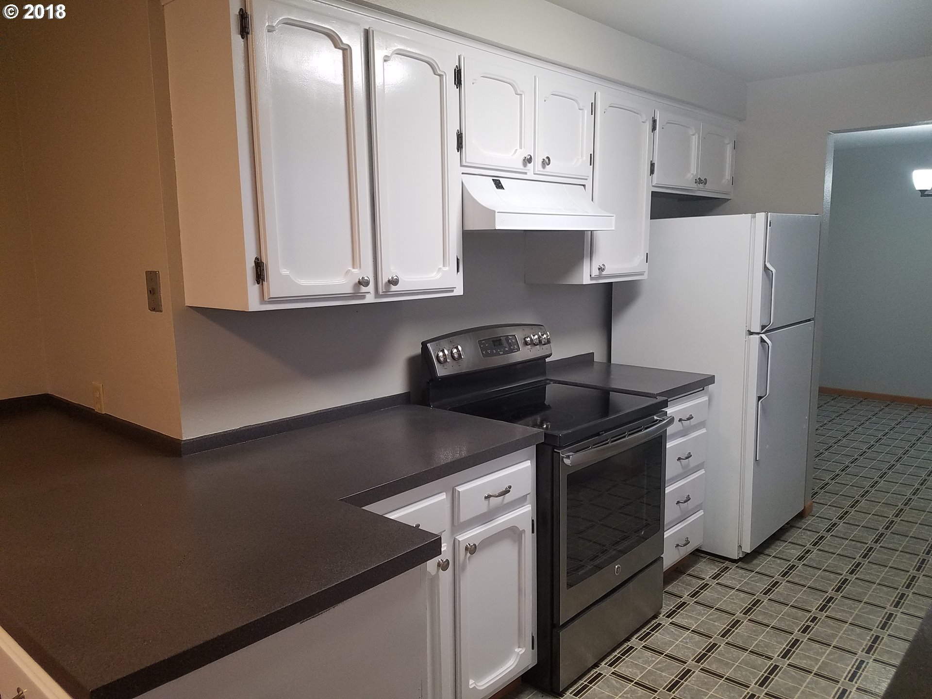 2227 Southwest Ladow Avenue Pendleton, OR 97801 - Photo 5 of 29