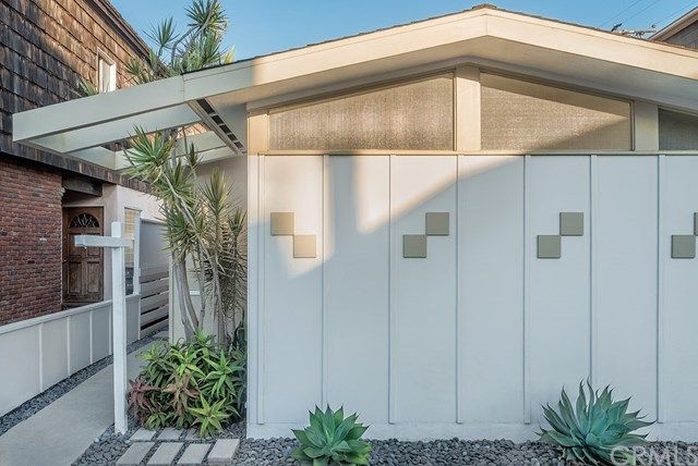 $1,150,000 | 34 58th Place, Long Beach, CA 90803