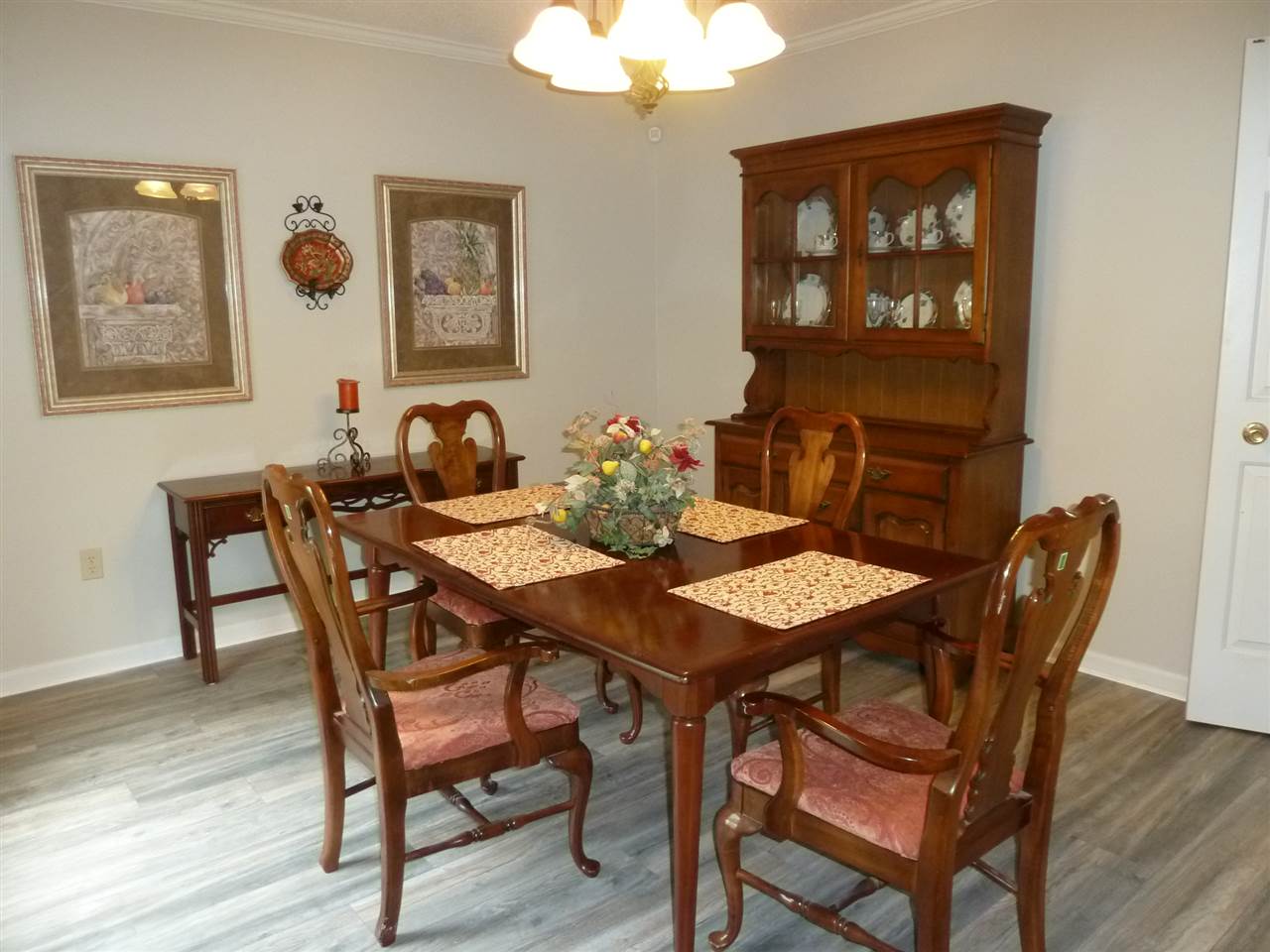 797 North Sanga Road Memphis, TN 38018 - Photo 15 of 23 Beautiful & practical Wood Laminate Flooring * Room could be used as optional Office