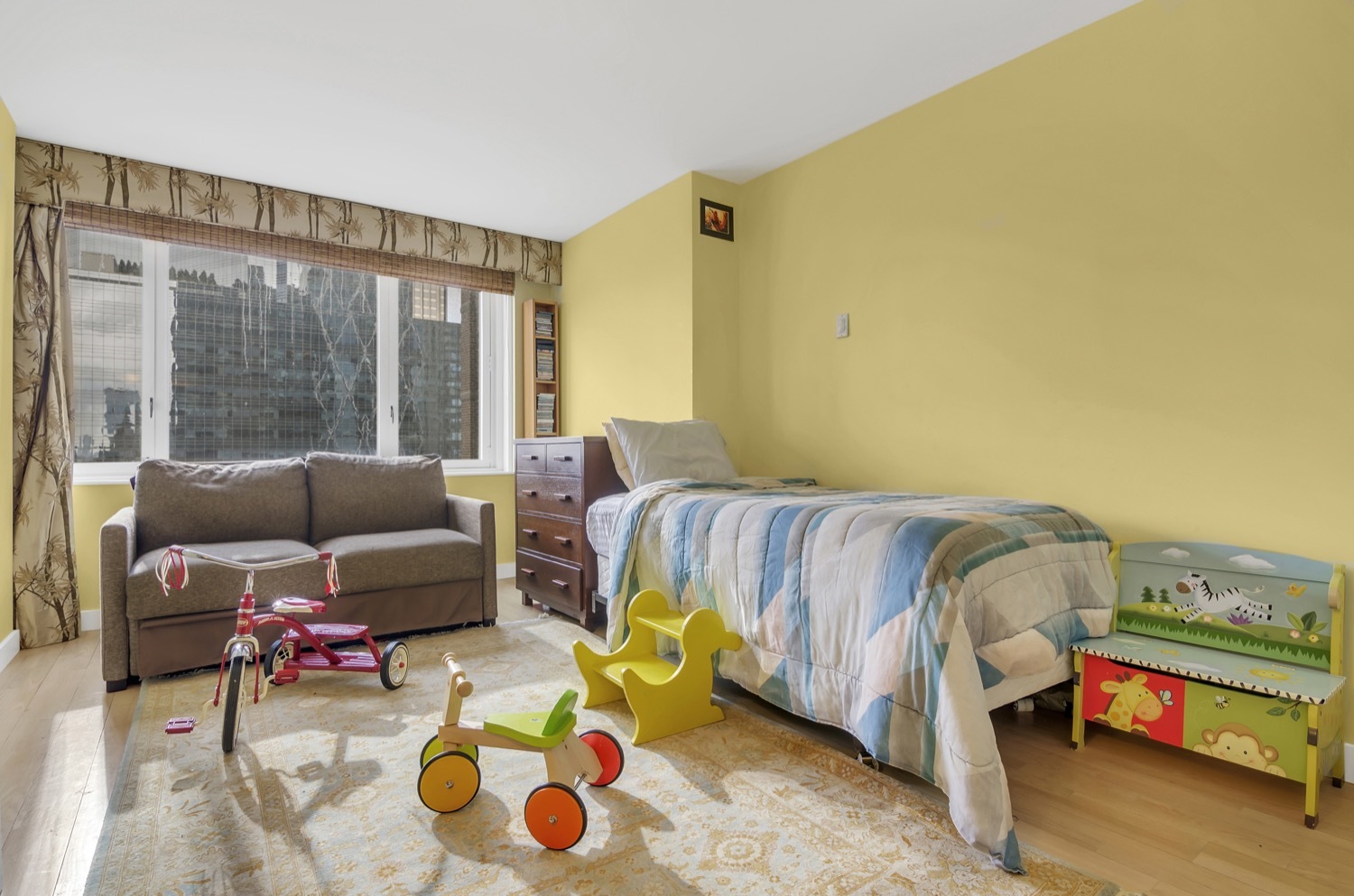 322 West 57th Street, Unit 34D1 Manhattan, NY 10019 - Photo 9 of 17