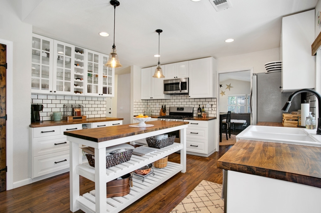 4780 Gateshead Road Carlsbad, CA 92010 - Photo 8 of 25 Gallery Image 8