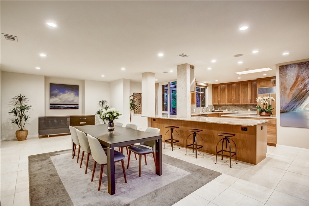 7030 Fairway Road La Jolla, CA 92037 - Photo 13 of 25 Gallery Image 13
