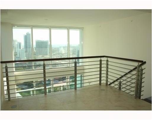 41 Southeast 5th Street, Unit 2002 Miami, FL 33131 - Photo 6 of 14
