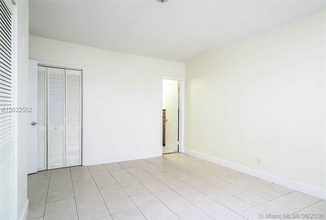 320 86th Street, Unit 1 Miami Beach, FL 33141 - Photo 14 of 20