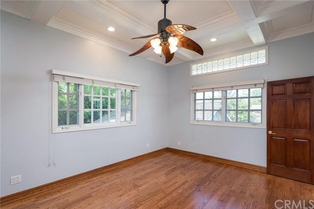 1437 La Perla Avenue Long Beach, CA 90815 - Photo 37 of 43 Upstairs office/den/gym.