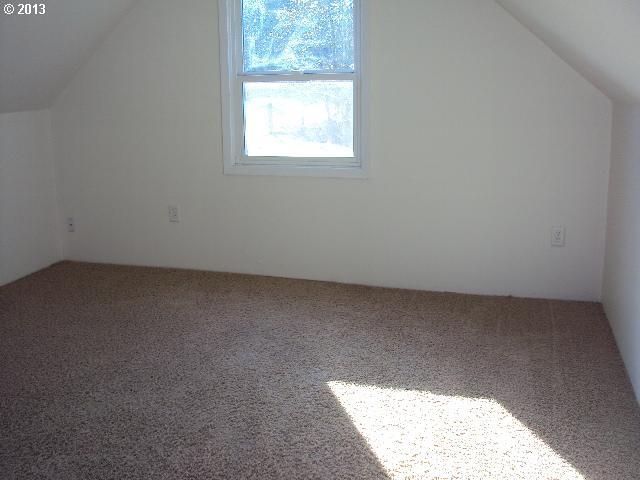 4011 Southeast Regner Road Gresham, OR 97080 - Photo 11 of 12