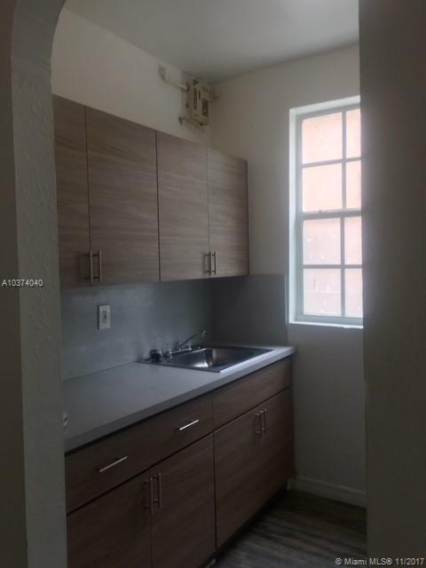 629 Southwest 10th Avenue, Unit 1 Miami, FL 33130 - Photo 7 of 7