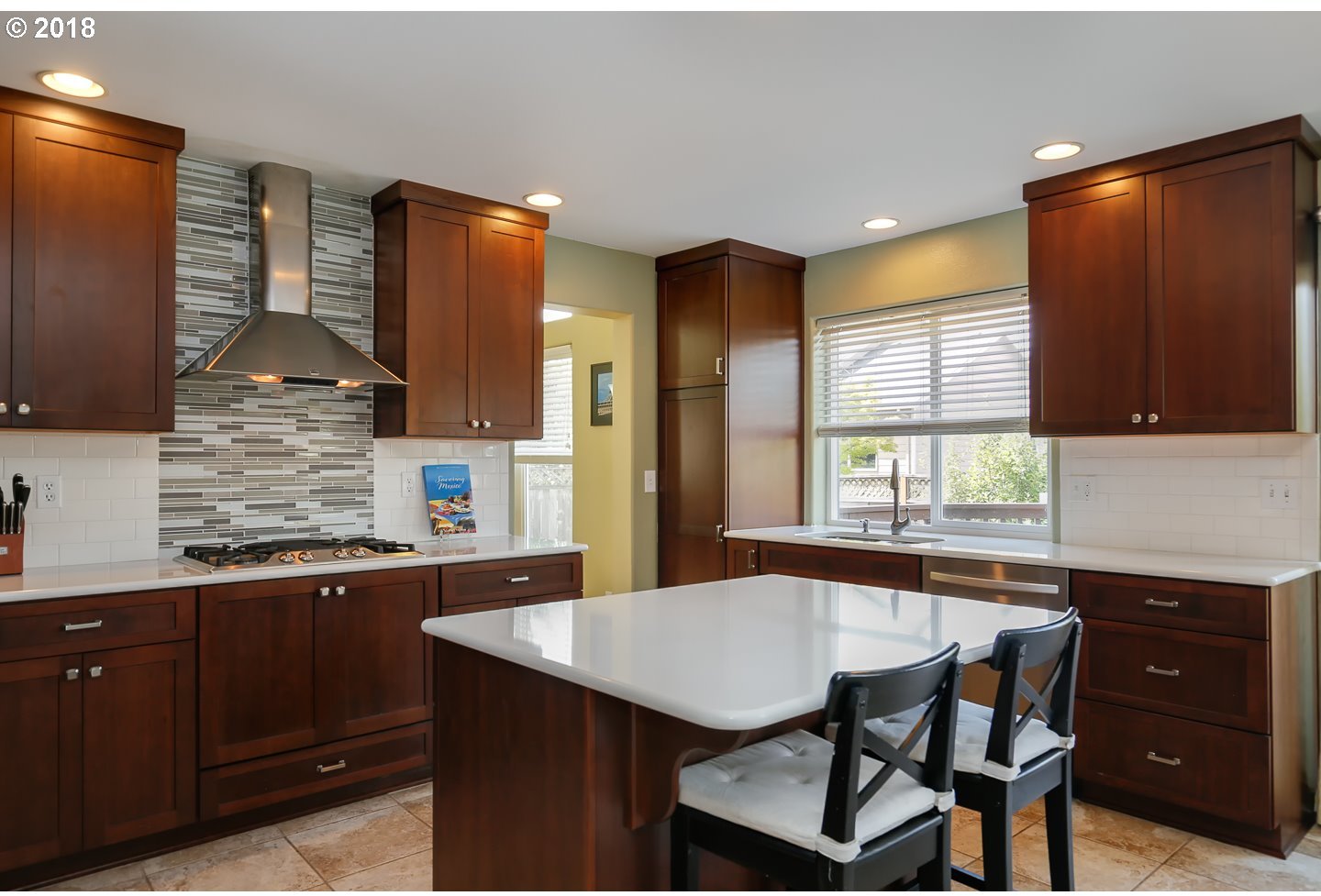 16035 Northwest Rondos Drive Portland, OR 97229 - Photo 10 of 32 Gallery Image 10