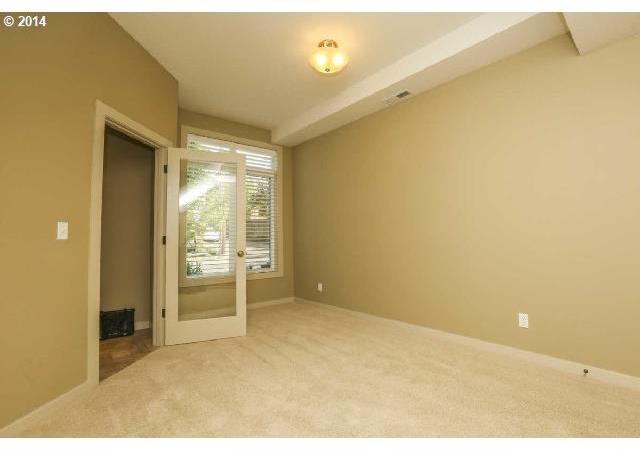 3408 Southwest Moss Street Portland, OR 97219 - Photo 2 of 14 Gallery Image 2