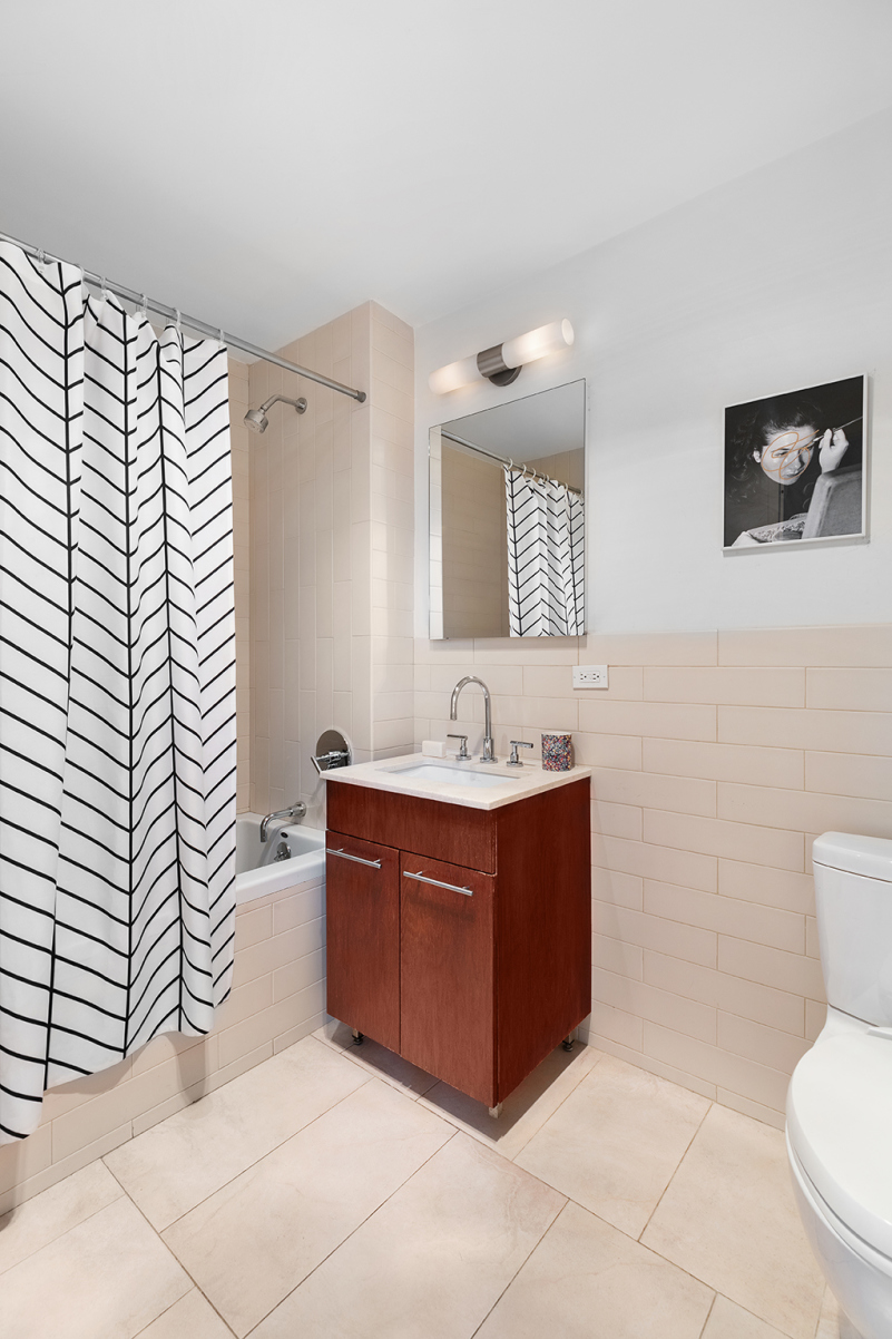 181 Clermont Avenue, Unit 502 Brooklyn, NY 11205 - Photo 14 of 17