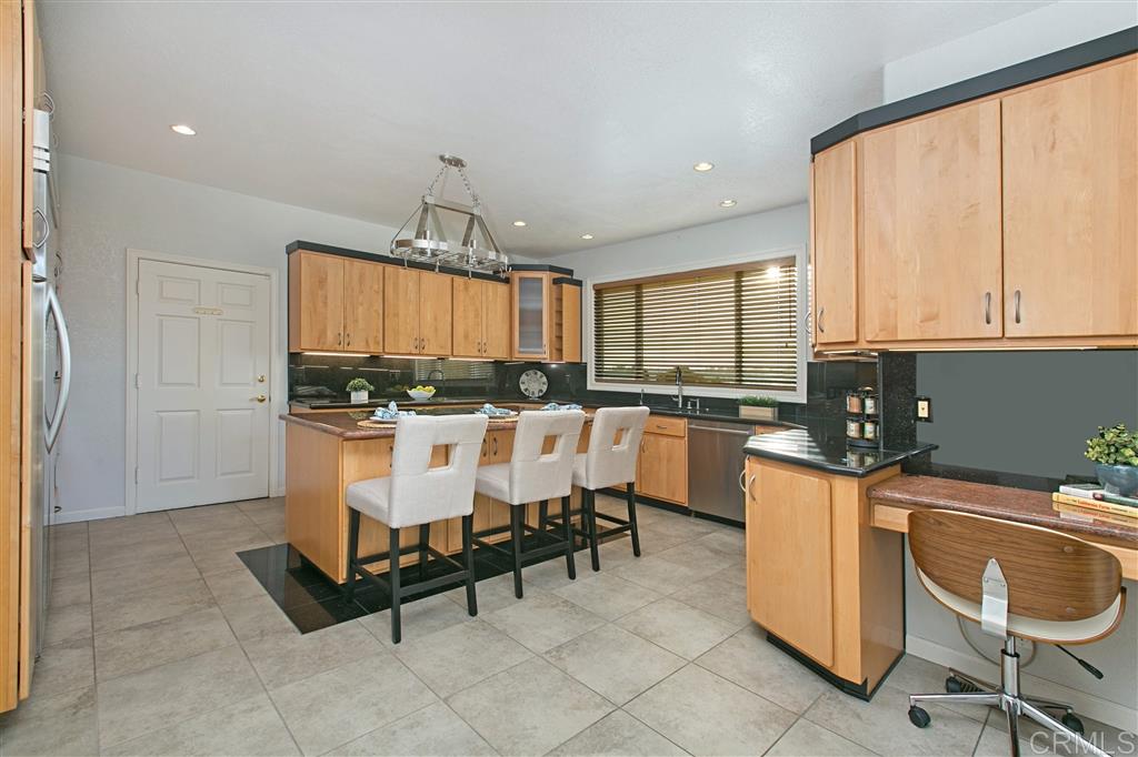 1240 Rancho Encinitas Drive Encinitas, CA 92024 - Photo 5 of 25