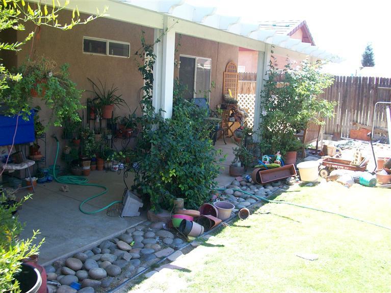 3804 Amherst Forest Road Bakersfield, CA 93313 - Photo 16 of 16 Gallery Image 16