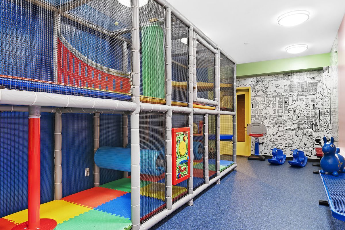 360 Furman Street, Unit 208 Brooklyn, NY 11201 - Photo 17 of 26