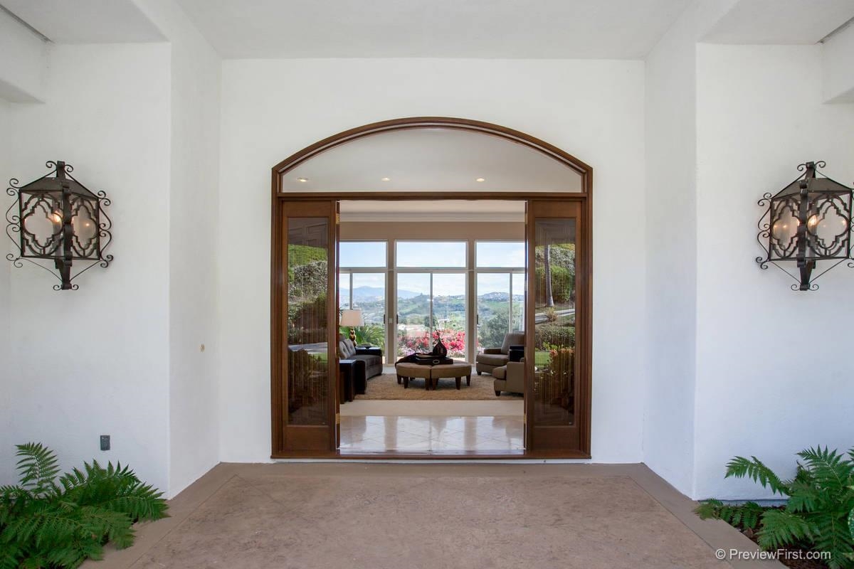 2633 Dos Lomas Fallbrook, CA 92028 - Photo 4 of 25