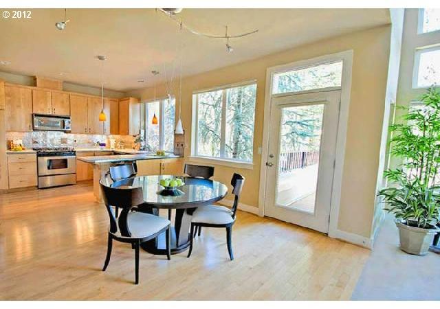 3149 Northwest Miller Road Portland, OR 97229 - Photo 2 of 14 Gallery Image 2
