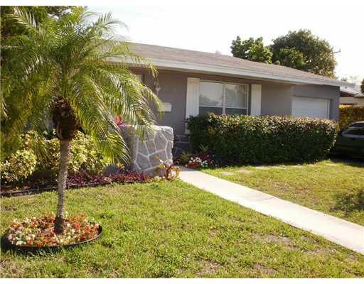 Palmetto Estates Miami, FL 33157 - Photo 2 of 12