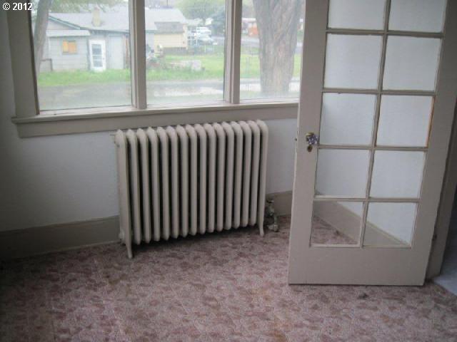 2910 Northeast Riverside Avenue Pendleton, OR 97801 - Photo 10 of 16