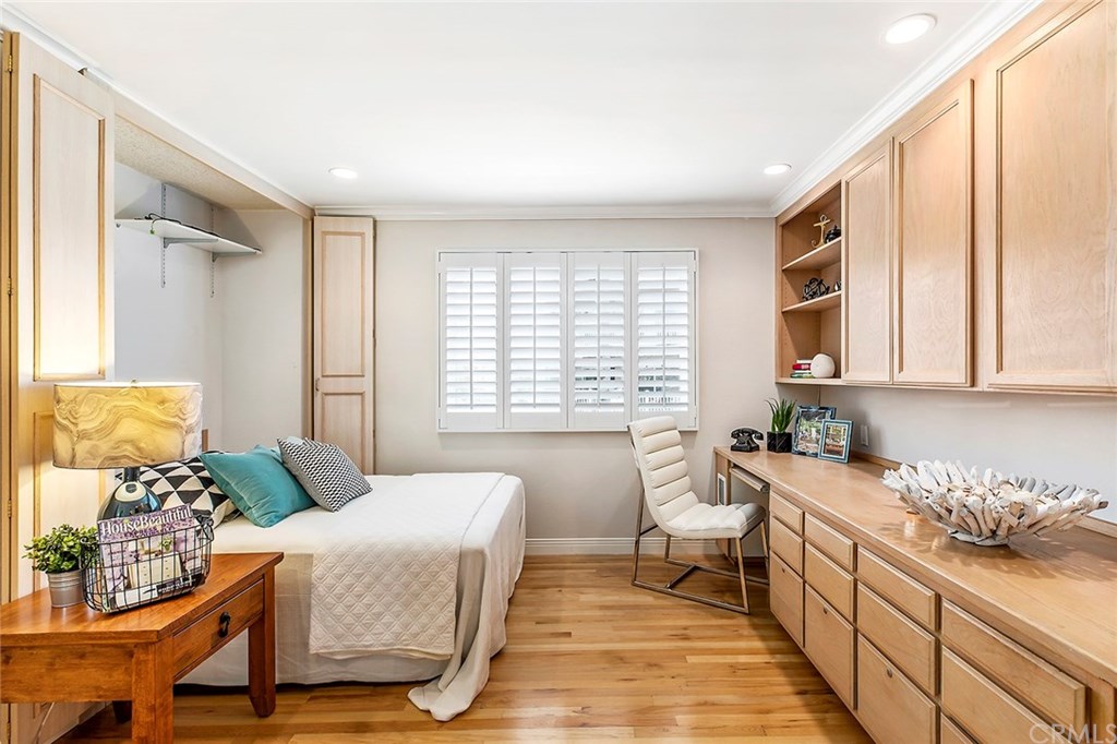 16276 Pacific Circle, Unit A Huntington Beach, CA 92649 - Photo 19 of 36