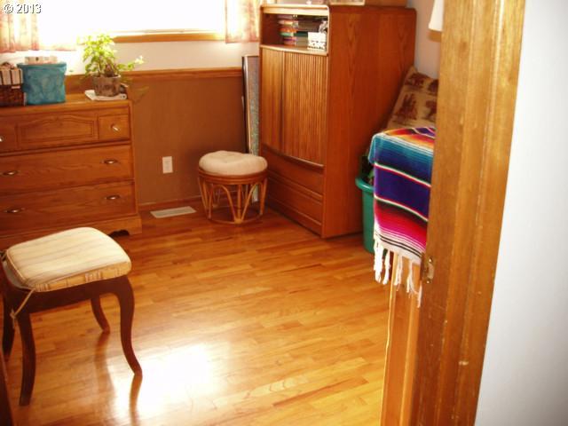 1518 Southwest 40th Street Pendleton, OR 97801 - Photo 9 of 14