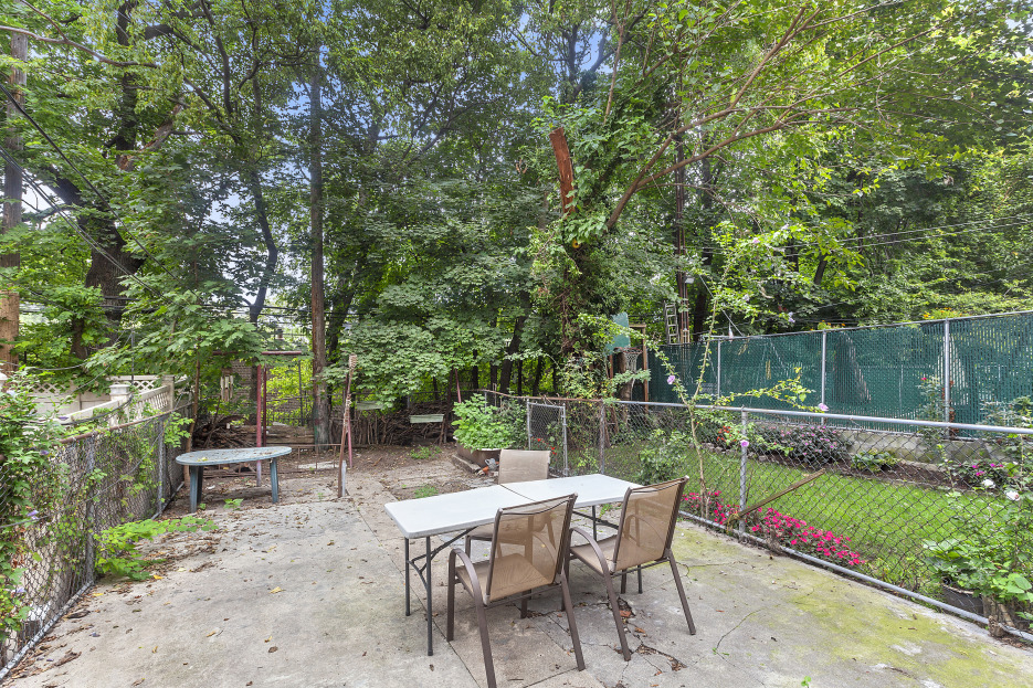 427 36th Street Brooklyn, NY 11232 - Photo 13 of 14