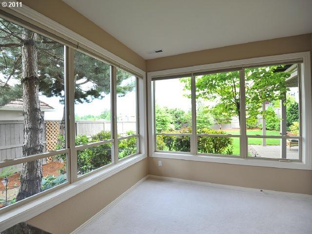 13855 Southwest Alpine View Tigard, OR 97224 - Photo 11 of 16 Gallery Image 11