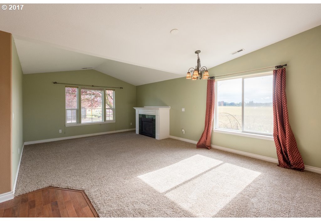 12014 Rees Street Northeast Donald, OR 97020 - Photo 9 of 30