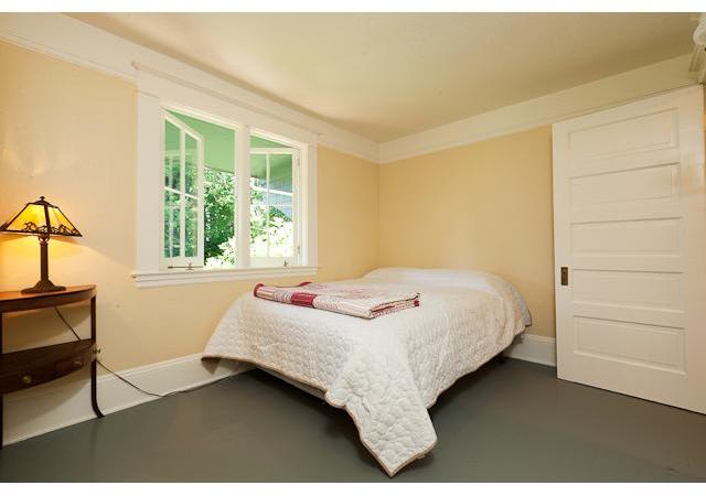2640 Southwest Talbot Road Portland, OR 97201 - Photo 11 of 16