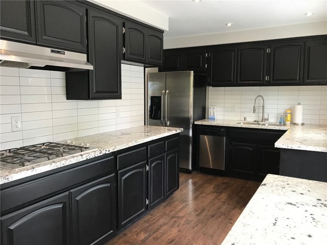 3132 Samoa Place Costa Mesa, CA 92626 - Photo 5 of 17