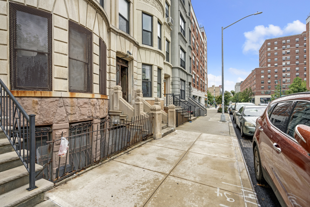 107 West 117th Street Manhattan, NY 10026 - Photo 20 of 23