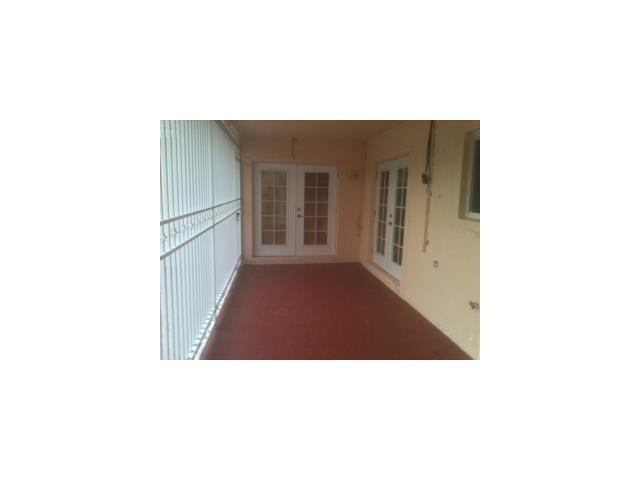 15412 Southwest 177th Terrace Miami, FL 33187 - Photo 4 of 6