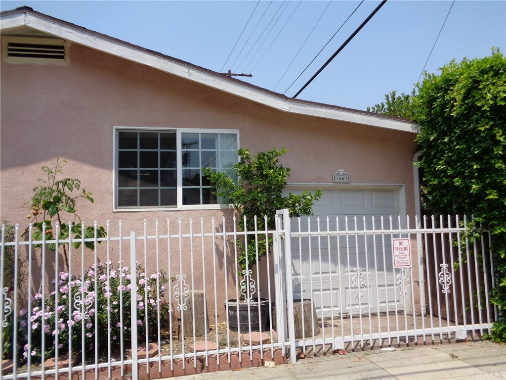 1663 South Rimpau Boulevard Los Angeles, CA 90019 - Photo 2 of 22
