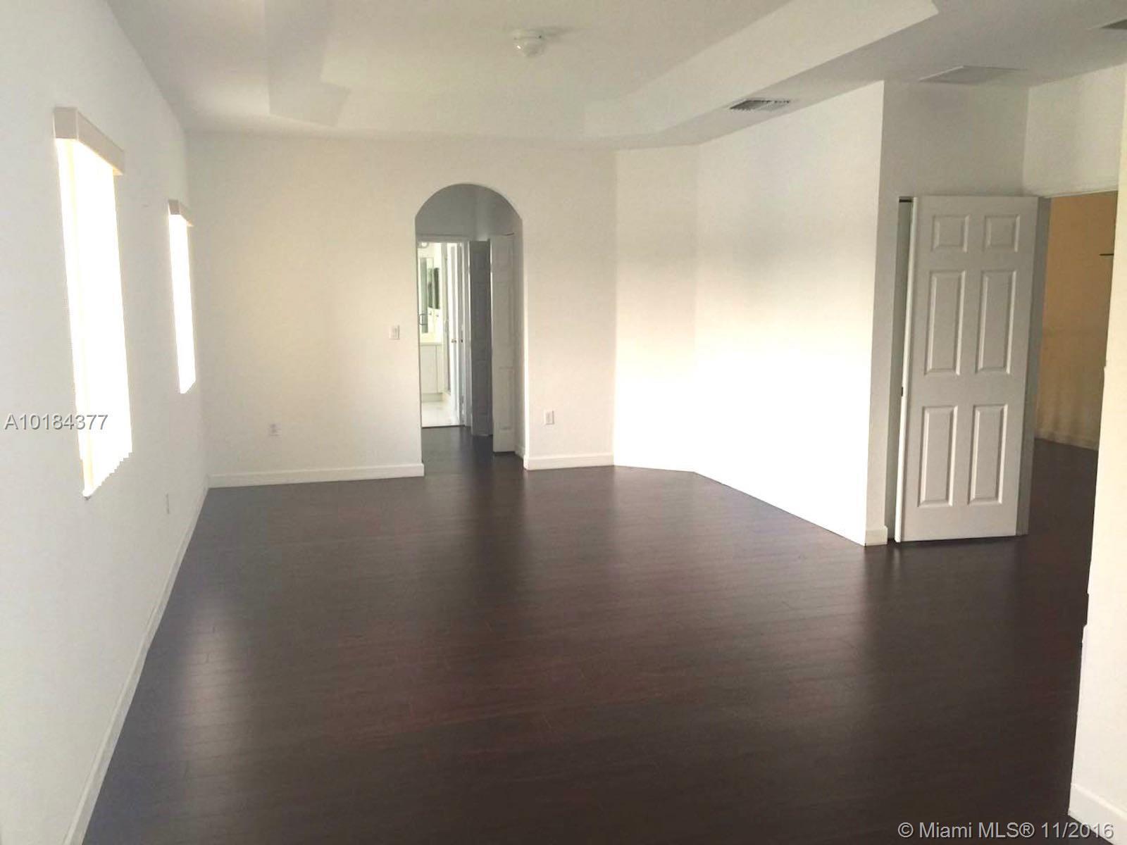 22012 Southwest 95th Place Cutler Bay, FL 33190 - Photo 7 of 16