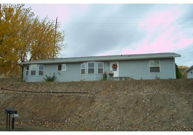 1903 Southwest 45th Street Pendleton, OR 97801 - Photo 1 of 6