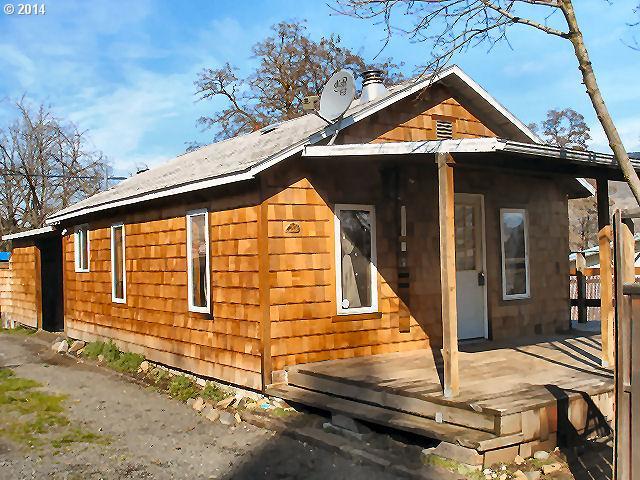 206 Main Street Mosier, OR 97040 - Photo 2 of 16 Gallery Image 2