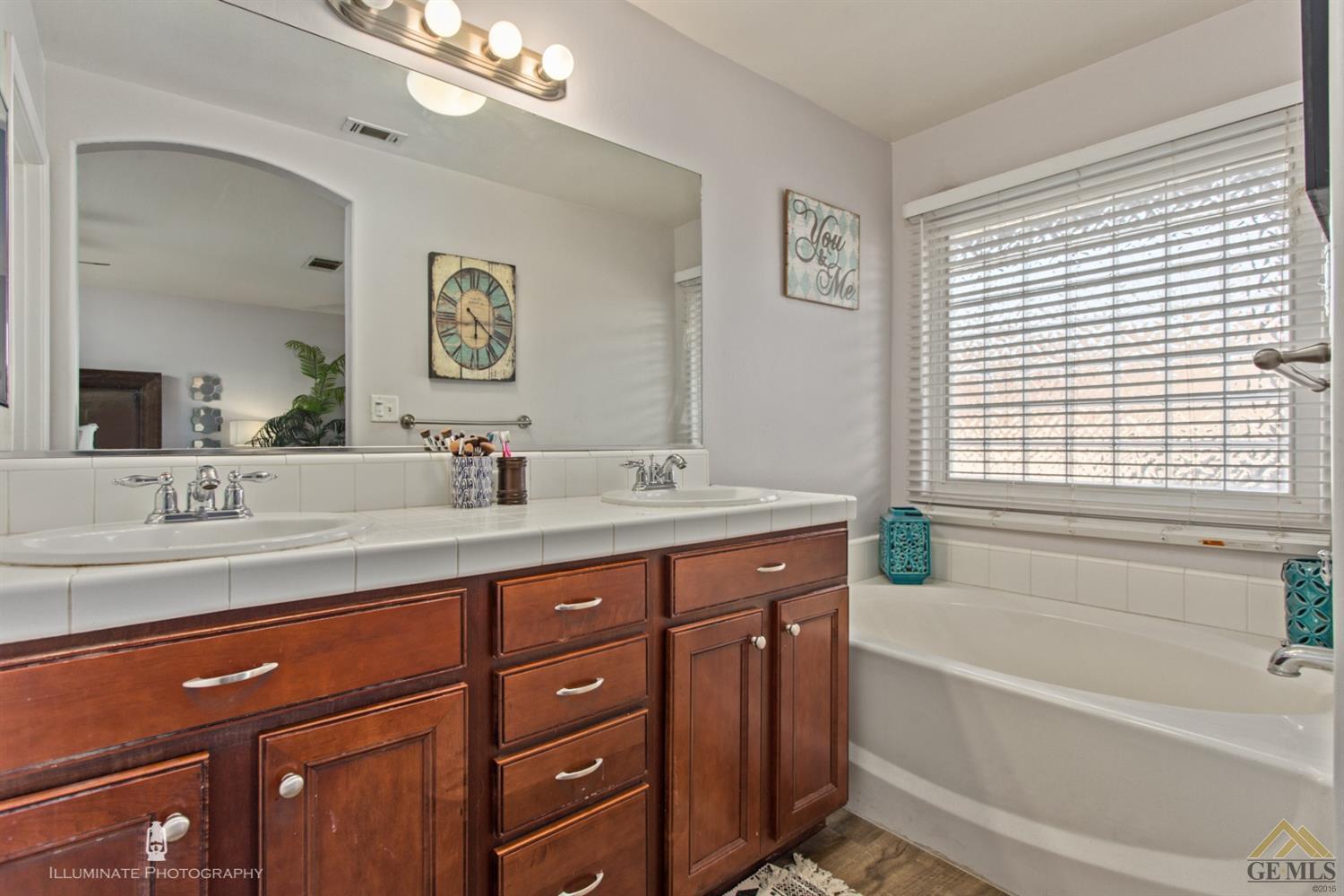 13200 Ridgeway Meadows Drive Bakersfield, CA 93314 - Photo 22 of 32