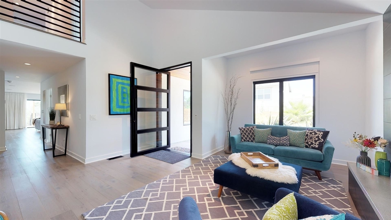 1048 Eolus Avenue Encinitas, CA 92024 - Photo 15 of 25