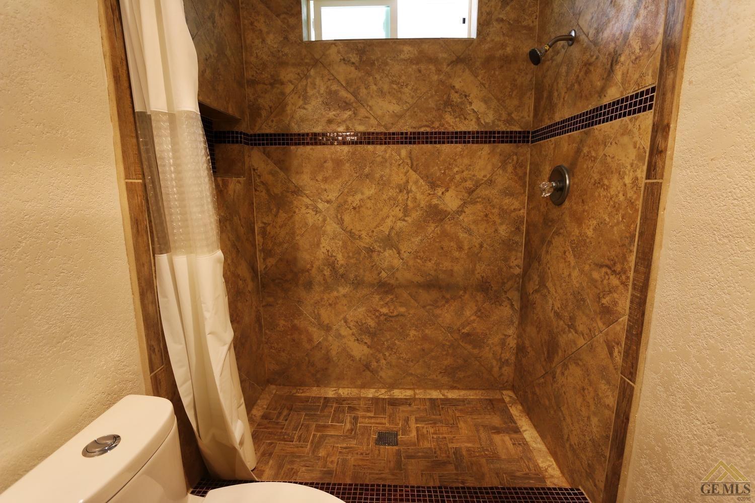 20004 Springhill Avenue Tehachapi, CA 93561 - Photo 21 of 27 Gallery Image 21
