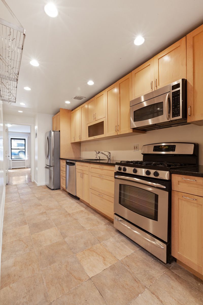 43 West 76th Street, Unit AB Manhattan, NY 10023 - Photo 6 of 7