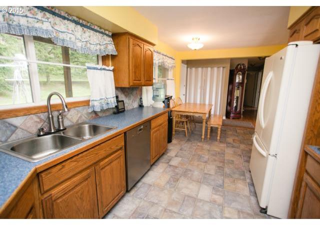 39570 Southwest Hartley Road Gaston, OR 97119 - Photo 6 of 15 Gallery Image 6
