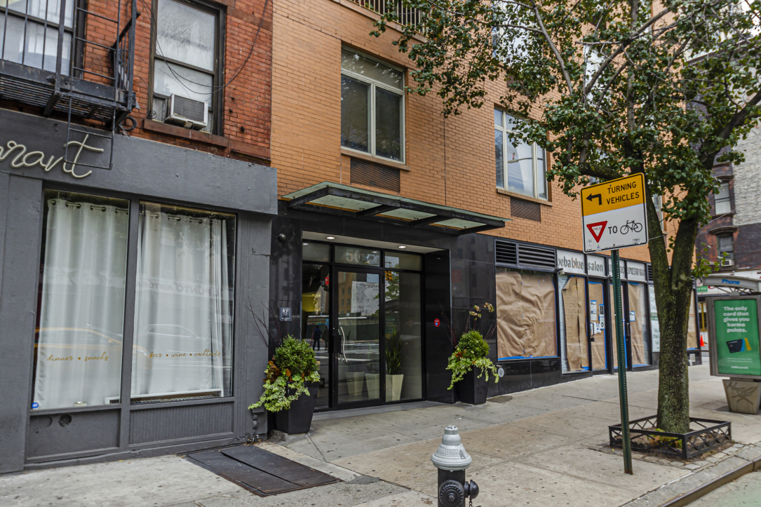 38NINE 502 9th Ave, Manhattan, NY 10018 - Photo 3 of 4