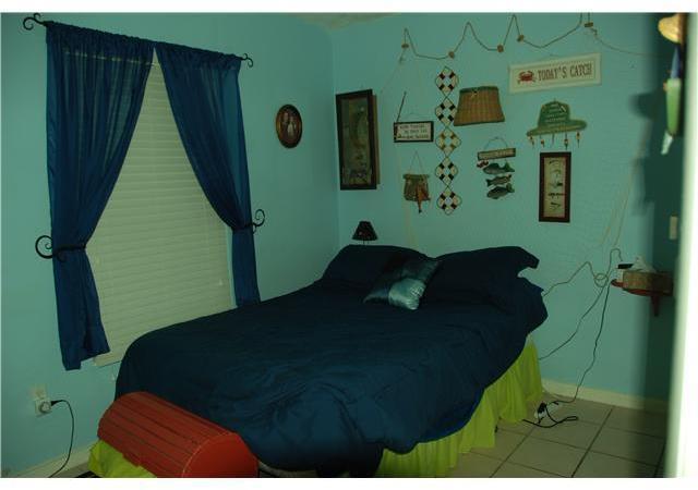 12312 Southwest 110th Road Miami, FL 33176 - Photo 8 of 11 Gallery Image 8