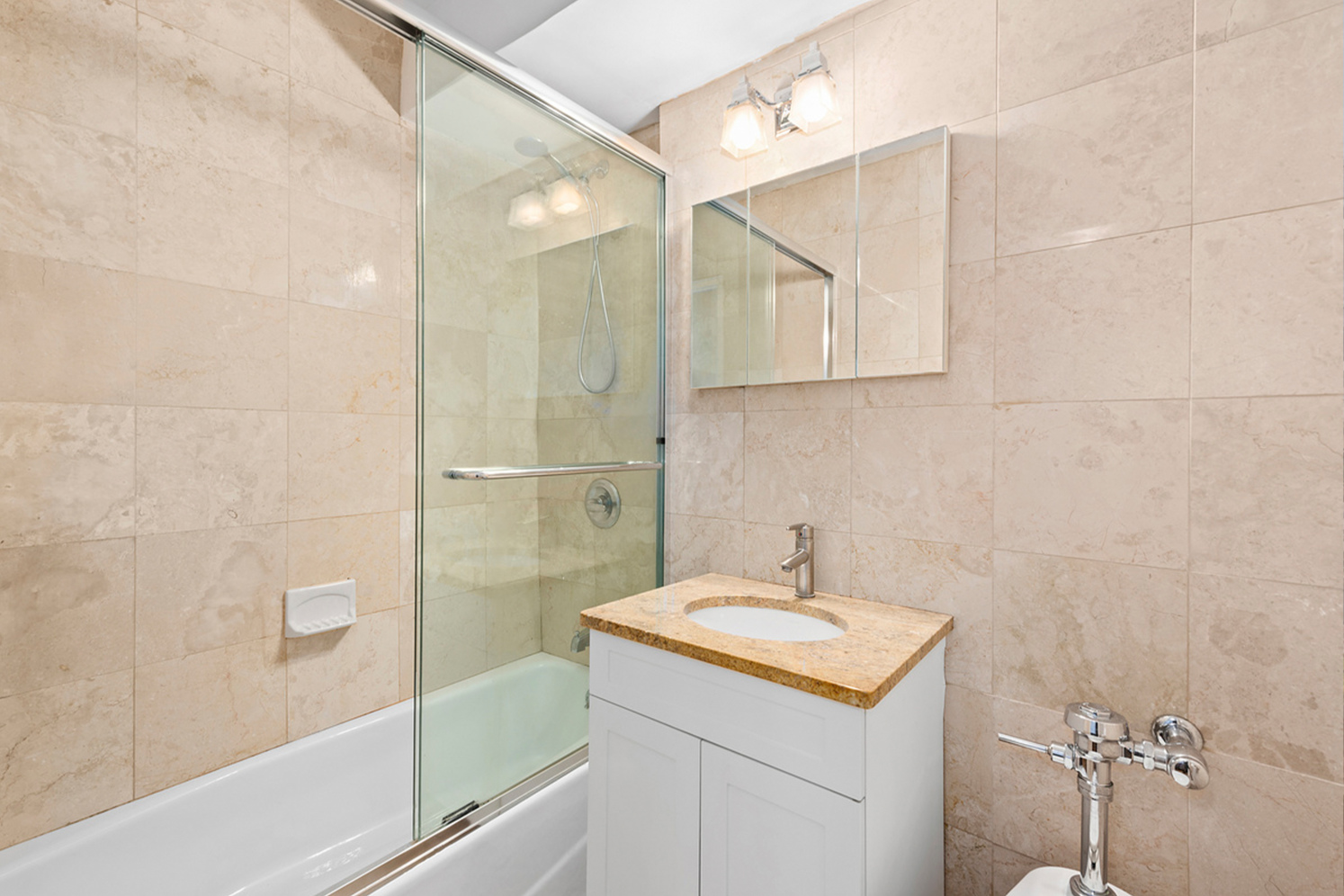 166 East 35th Street, Unit 11C Manhattan, NY 10016 - Photo 9 of 14 Gallery Image 9