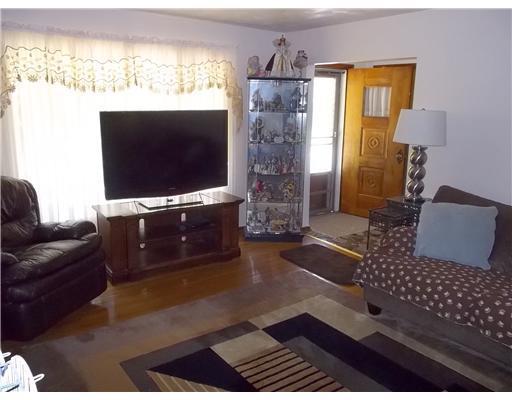 415 Miller Street McKees Rocks, PA 15136 - Photo 6 of 18